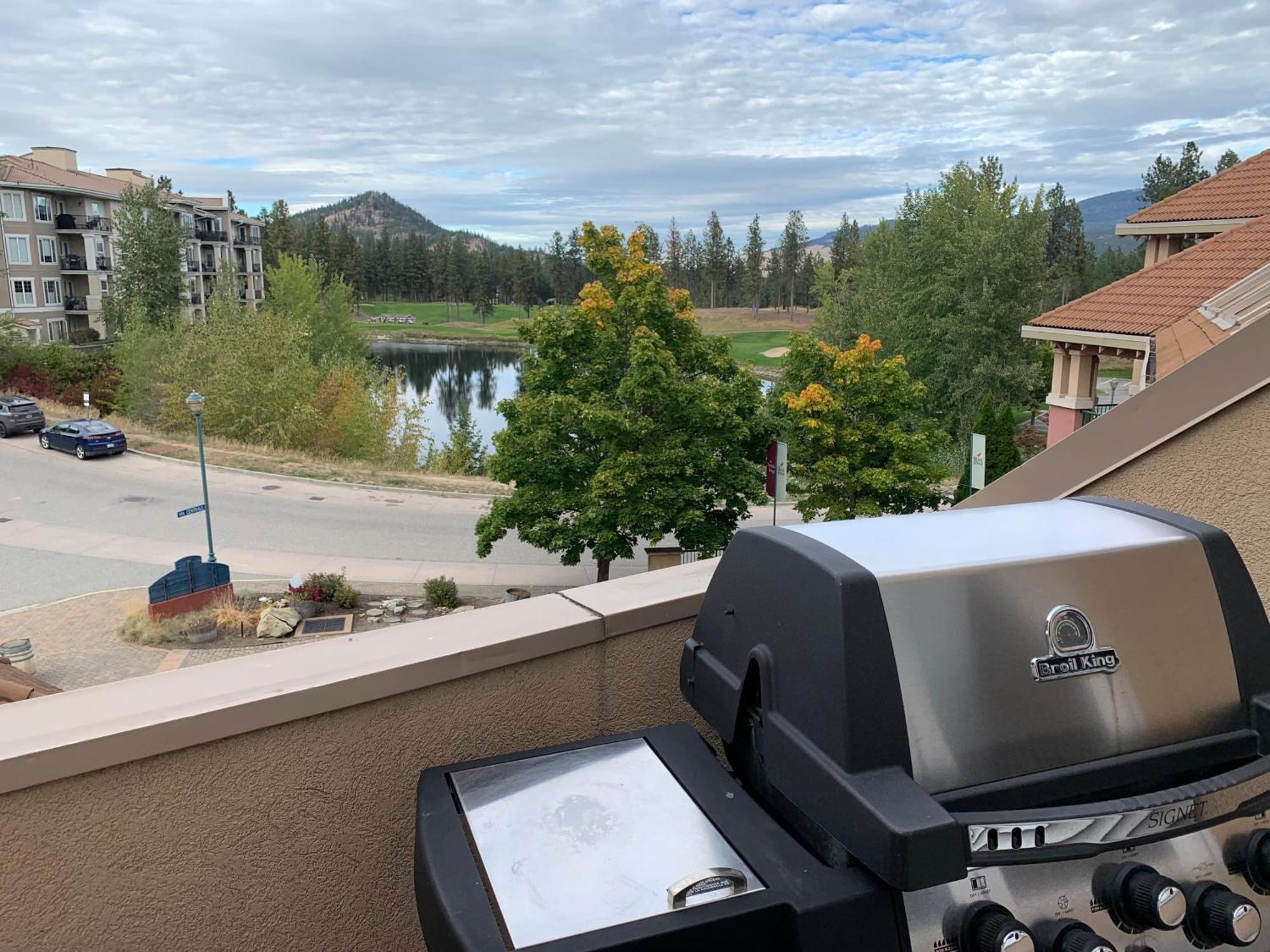 Borgata Lodge Resort Kelowna Exteriér fotografie